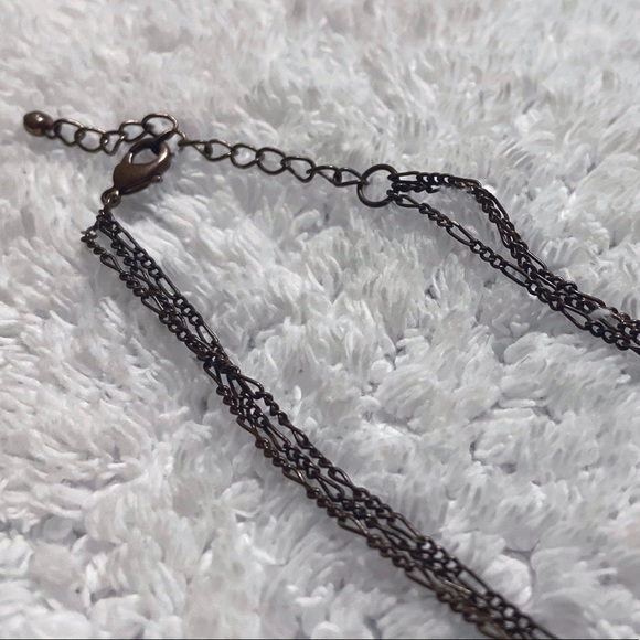 Floral Locket - Picture 7 of 7